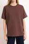 Kahverengi %100 Kalın Pamuklu Oversize/Geniş Kalıp Bisiklet Yaka Örme T-Shirt TWOSS23TS00040 - 3