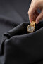 Minimal Gold Women's Wristwatch - 4