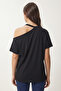 Cut Out Detailed Viscose Blouse Lrn0004 Black - 4
