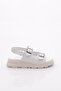 صندل نسائي بحزام الكاحل M-10
