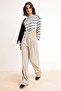 Bej Özel Koleksiyon Dökümlü Wide Leg/Geniş Paça Kumaş Pantolon TWOSS26PL00054 - 2