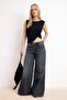 Siyah Fitted/Vücuda Oturan Kayık Yaka Düğmeli Crop Yumuşak Örme Bluz TWOSS26BZ00153 - 5
