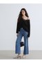Artı-Store Wideleg Fit; Fits at the Waist and Hips, Then Widens to the Leg.