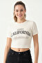 Short Sleeve Cropped T-Shirt Printed Crew Neck Fitted Slim Fit - Cream - 3