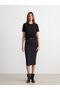 Esvab • Modern & Distinctive Zero Roba Collar Women's T-Shirt - 2