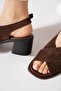 Ferteye Cross-Strapped Genuine Leather Women's Heels Sandals Brown Suede - 2