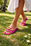 Women's Pink Chain Detail Flat Sole Stylish Comfortable Daily Slipper - 2