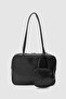 قلادة تشوكر حقيبة كتف باللون الأسود - 2