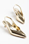 حذاء سيلا ذهبي بكعب قصير