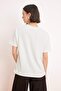 Ekru Baskılı Oversize/Geniş Kalıp Kısa Kollu %100 Pamuk Örme T-Shirt TWOSS26TS00123 - 4
