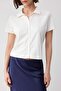 Wardrobe Essentials-Ekru Fitted/Vücuda Oturan Düğmeli Kısa Kollu Crop Esnek Örme Bluz TWOSS26BZ00272 - 3