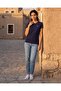 تيشيرت رياضي نسائي باللون الكحلي - 5