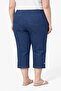 Plus Size Women's Below Knee Button Detail Jeans Capri 02 Navy Blue - 4