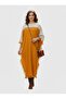 Women's Pinterest Tassel Detailed Two-Tone Stylish Poncho - 2