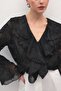 تفاصيل كشكش مطرز قميص - أسود - 7