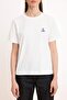 Ekru Nakışlı / İşlemeli Fitted/Vücuda Oturan Kısa Kollu %100 Pamuk Örme T-Shirt TWOSS26TS00162 - 3