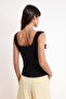Siyah Kare Yaka Çiçek Detaylı Fitted Triko İnce Bluz TWOSS26BZ00287 - 5