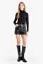 Regular Waist Short Leg Faux Leather Shorts G1666Ax25Wn
