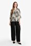 Barrel Fit Pleated Pocket Trousers F8723Ax25Au - 3