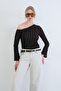 Women's bitter brown one-shoulder spanish sleeve ruffle fabric blouse alc-x15421 - 3