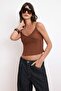 Kahverengi Fitted/Vücuda Oturan Havuz Yaka Dantel Detaylı Crop Dokulu Örme Bluz TWOSS26BZ00160