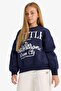 Girl's Relax Fit Crew Neck Printed Sweatshirt D4384A824Wn