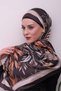 شال ناعم رقمي بنقشة زهور نابضة بالحياة