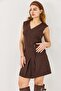 Brown pleated mini dress with accessory detail - 3