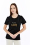 تي شيرت نسائي مطبوع عليه Love Black - 2