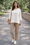 ملابس تريكو كبيرة الحجم مع فتحات جانبية