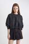 Cool Crop Thick Fabric Washed Faded Effect Basic Plain Sweatshirt C2119Ax24Sp