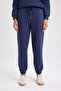 Thick Jogger Sweatpants with Elastic Waist and Laces with Pockets V2700Az23Wn - 5