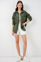 20153 قميص كتان كبير الحجم بجيب واحد - كاكي - 2
