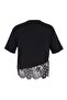 Siyah Etek Ucu Dantel Detaylı Büyük Beden T-shirt TBBSS26BF00047 - 6