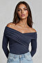 WOMEN'S CROSSOVER COLLAR DRAPED DETAIL STRETCHY FABRIC DESIGN BLOUSE