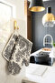 2-Piece Kitchen Glove Set French Country Pattern Thermally Insulated Oven Pot Tray Holder Set - 2