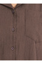 قميص بني بأكمام طويلة ذو ملمس بارز - 3