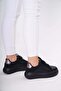 Women's Black Lace-Up Thick Soled Sneakers Sneakers - 6
