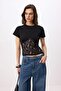 Siyah Düz Fitted Bisiklet Yaka Kısa Dantel Detaylı Crop Pamuk Ribana Örme Bluz TWOSS26BZ00726 - 2