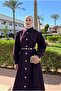 فستان دنيم محتشم بأزرار ذهبية
