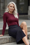 قميص بياقة دائرية وأكمام طويلة، ناعم للغاية، تصميم نحيف أساسي - أحمر داكن - 6