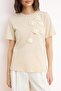 Açık Taş %100 Pamuk Aksesuar Çiçek Detaylı Regular/Normal Kalıp Örme T-Shirt TWOSS25TS00026 - 3