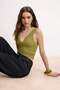 Haki Düz Fitted V Yaka Dantel Detaylı Kolsuz Dokulu Örme Bluz TWOSS26BZ00601