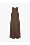 Comfortable Fit Crew Neck Dress with Stitching Detail, Wrinkled Sleeveless Long Flared Dress - 2