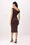 Kahverengi Bodycon Asimetrik Yaka Düşük Kol Kısa Kollu Midi Soft Touch Örme Elbise TWOSS26EL00629 - 4