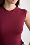 قميص سيلويت مودال - قميص علوي ضيق مرن وناعم بلون البرقوق - 7