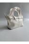 Bloom Model Hand and Women's Shoulder Bag White - 3