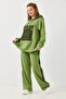 Women's green hooded tracksuit with front pockets - 2