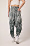 Women's Street Style Patterned Jacquard Sports Shalwar Trousers - 4