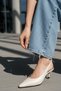 Vintage Beige Women's (3 cm Heeled) Pointed Toe Short Kitten Heel Shoes - 2